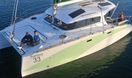 catamaran Aventura 33 hybride