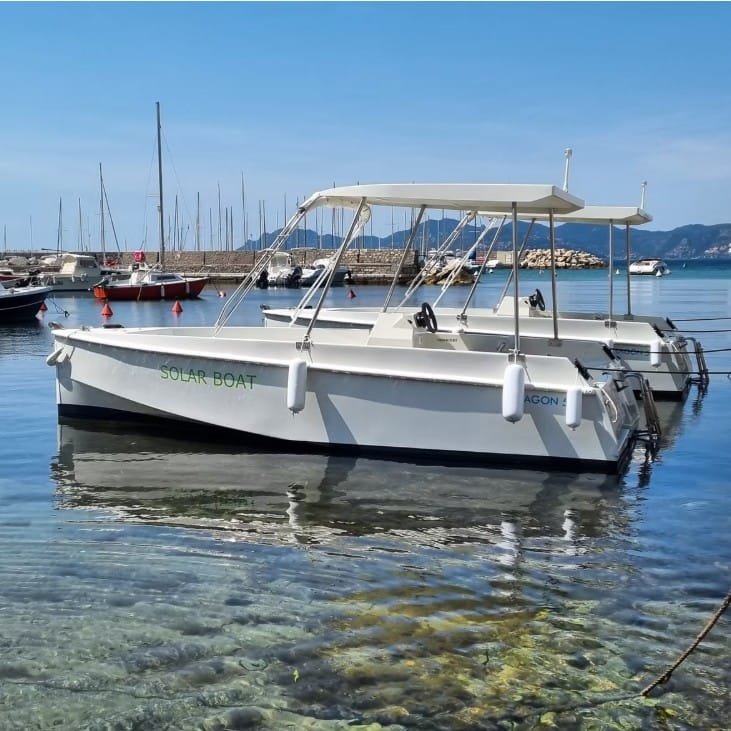 SolarBoat à Cannes équipé par notre agence de Gréoux les Bains