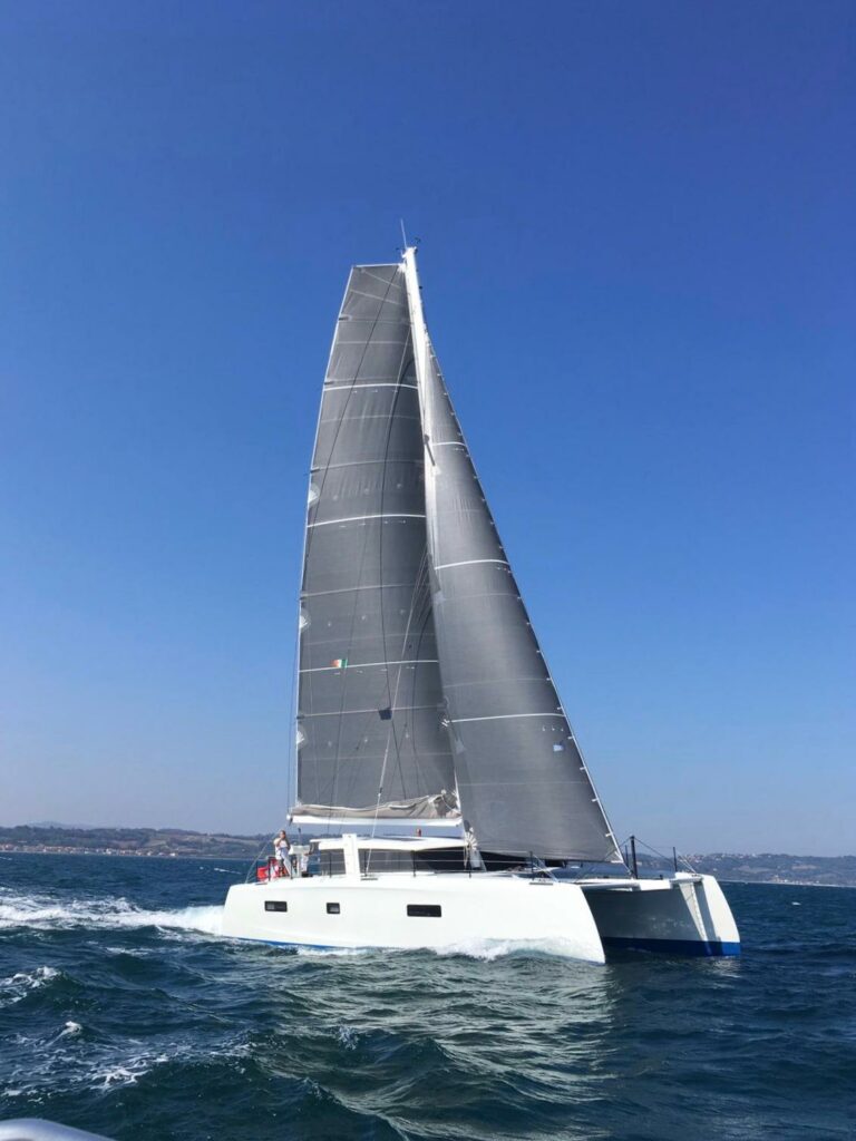 ITA Catamaran 14.99 Navalaris équipé en Oceanvolt et MG Energy Systems